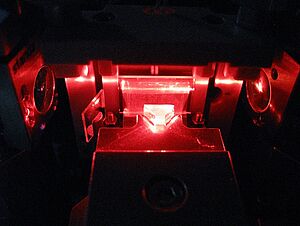 Foto eines continuous wave Optisch-Parametrischer Oszillator