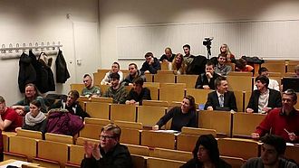 Studierende im Seminarraum