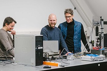 Arbeitsgruppe im Labor